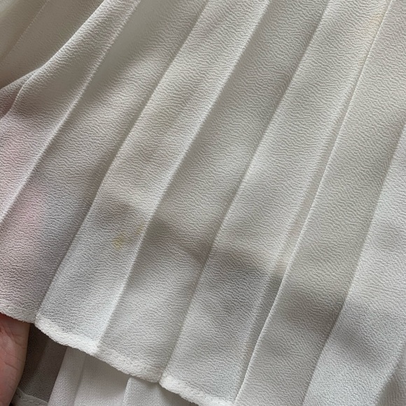 Babaton Pleated Skirt - Picture 2 of 5